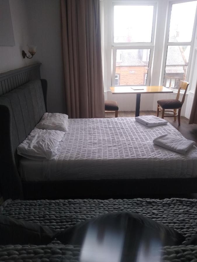 The Townhouse Accommodation Dumfries Dış mekan fotoğraf