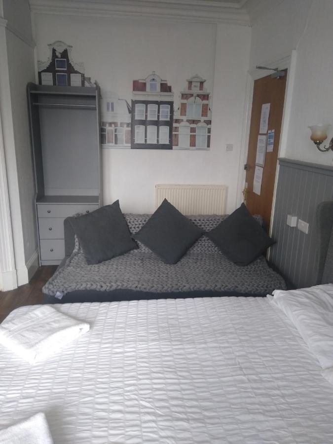 The Townhouse Accommodation Dumfries Dış mekan fotoğraf